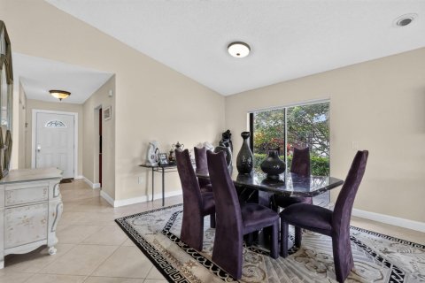Condo in Boynton Beach, Florida, 2 bedrooms  № 2402397 - photo 16