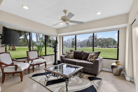 Condo in Boynton Beach, Florida, 2 bedrooms  № 2402397 - photo 24