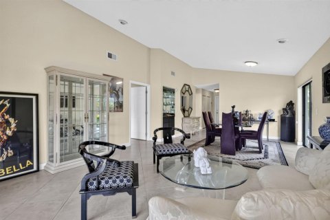 Condo in Boynton Beach, Florida, 2 bedrooms  № 2402397 - photo 22