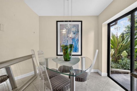 Condo in Boynton Beach, Florida, 2 bedrooms  № 2402397 - photo 15