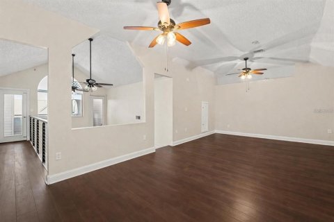 Copropriété à louer à New Port Richey, Floride: 3 chambres, 155.7 m2 № 2101659 - photo 7