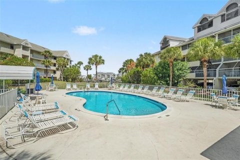 Copropriété à louer à New Port Richey, Floride: 3 chambres, 155.7 m2 № 2101659 - photo 22