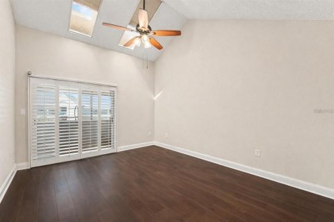 Copropriété à louer à New Port Richey, Floride: 3 chambres, 155.7 m2 № 2101659 - photo 10