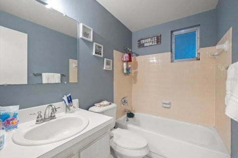 House in Spring Hill, Florida 2 bedrooms, 116.03 sq.m. № 1838438 - photo 27
