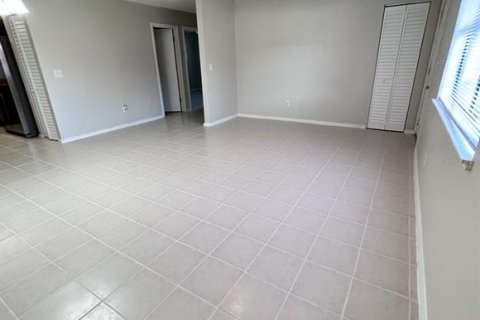 Apartamento en alquiler en Edgewater, Florida, 2 dormitorios, 95.22 m2 № 1900867 - foto 5
