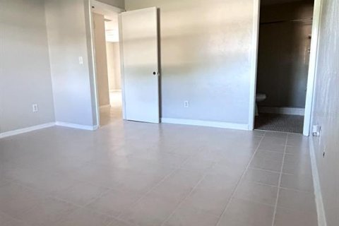 Apartamento en alquiler en Edgewater, Florida, 2 dormitorios, 95.22 m2 № 1900867 - foto 9