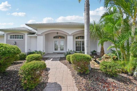 Casa en venta en Port Charlotte, Florida, 3 dormitorios, 240.15 m2 № 1827021 - foto 4