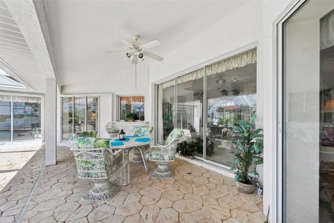 Casa en venta en Port Charlotte, Florida, 3 dormitorios, 240.15 m2 № 1827021 - foto 19