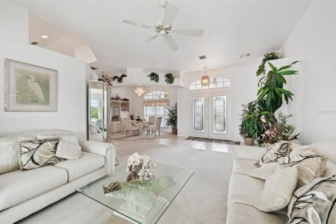 Casa en venta en Port Charlotte, Florida, 3 dormitorios, 240.15 m2 № 1827021 - foto 13