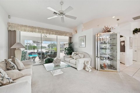 Casa en venta en Port Charlotte, Florida, 3 dormitorios, 240.15 m2 № 1827021 - foto 12