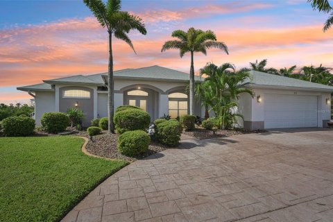 Casa en venta en Port Charlotte, Florida, 3 dormitorios, 240.15 m2 № 1827021 - foto 2