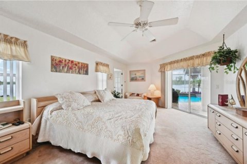 Casa en venta en Port Charlotte, Florida, 3 dormitorios, 240.15 m2 № 1827021 - foto 8