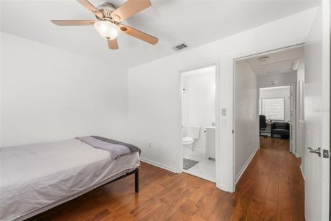 Copropriété à vendre à Gainesville, Floride: 2 chambres, 101.08 m2 № 2205143 - photo 13