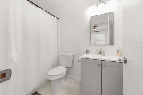 Copropriété à vendre à Gainesville, Floride: 2 chambres, 101.08 m2 № 2205143 - photo 14