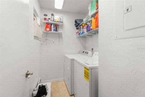 Copropriété à vendre à Gainesville, Floride: 2 chambres, 101.08 m2 № 2205143 - photo 15