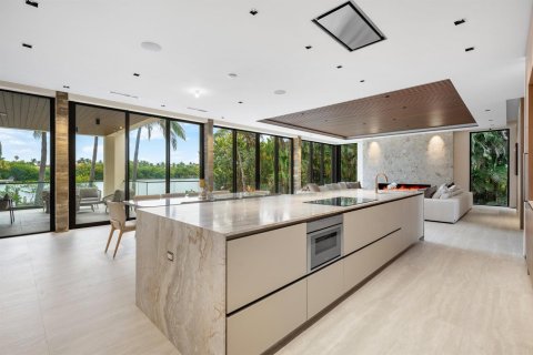 Casa en venta en Lantana, Florida, 5 dormitorios, 604.89 m2 № 2190216 - foto 10