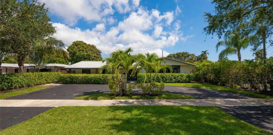 Casa en Fort Lauderdale, Florida 3 dormitorios, 189.52 m2 № 1728280