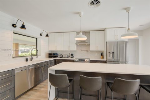 Casa en venta en Fort Lauderdale, Florida, 3 dormitorios, 189.52 m2 № 1728280 - foto 19