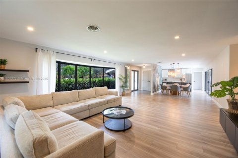 Casa en venta en Fort Lauderdale, Florida, 3 dormitorios, 189.52 m2 № 1728280 - foto 10