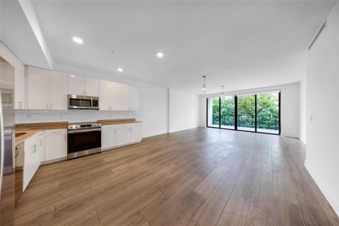 Villa ou maison à louer à Miami, Floride: 2 chambres, 147.99 m2 № 1952259 - photo 5