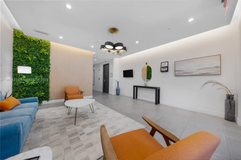 Villa ou maison à louer à Miami, Floride: 2 chambres, 147.99 m2 № 1952259 - photo 7