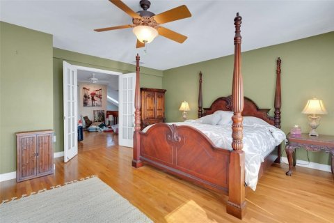 House in Winter Haven, Florida 2 bedrooms, 193.7 sq.m. № 1585697 - photo 8