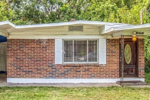 House in GRAND PARK in Sarasota, Florida 3 bedrooms, 79.06 sq.m. № 875664 - photo 1