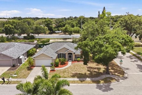 Casa en venta en Bradenton, Florida, 3 dormitorios, 138.98 m2 № 2157641 - foto 3