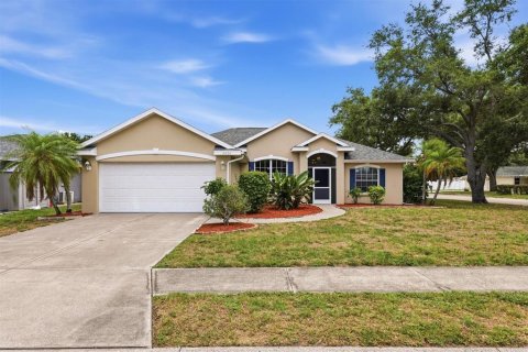 House in Bradenton, Florida 3 bedrooms, 138.98 sq.m. № 2157641