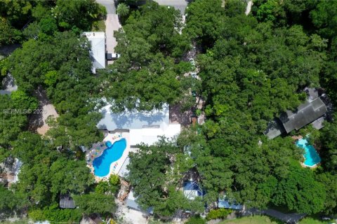 Commercial property in Dania Beach, Florida № 2428357 - photo 23