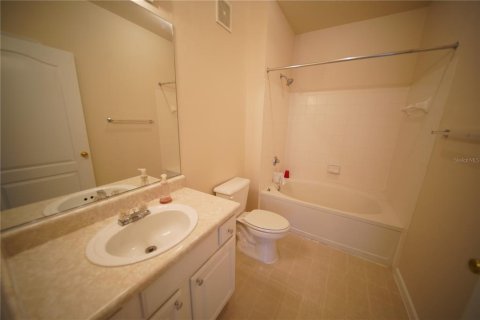 Copropriété à vendre à Tampa, Floride: 3 chambres, 137.12 m2 № 1808192 - photo 10