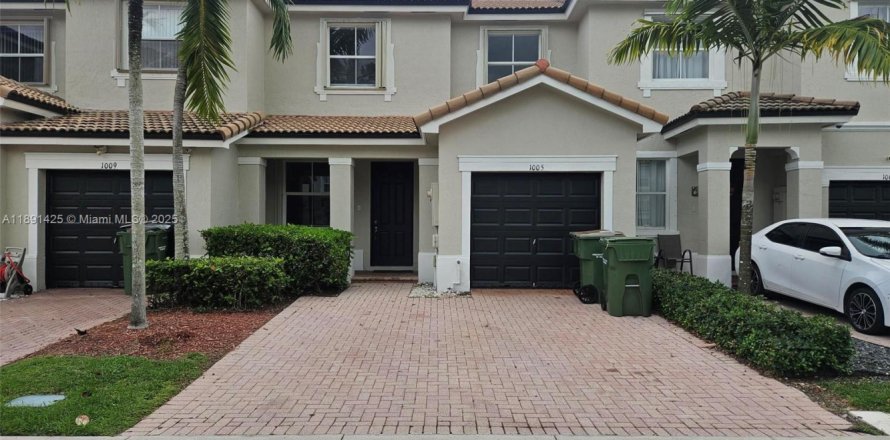 Touwnhouse à Homestead, Floride 3 chambres, 135.27 m2 № 1946190