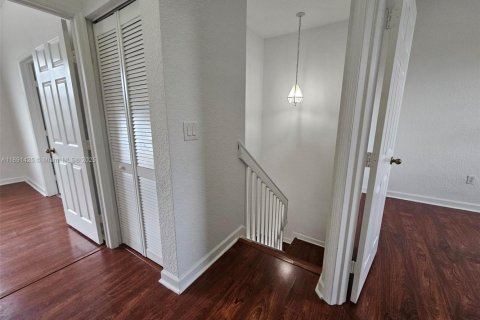 Touwnhouse à louer à Homestead, Floride: 3 chambres, 135.27 m2 № 1946190 - photo 24