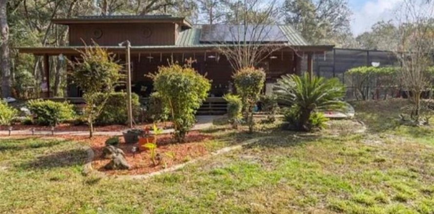 Villa ou maison à Lady Lake, Floride 3 chambres, 179.39 m2 № 2344579