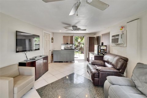 Villa ou maison à vendre à Largo, Floride: 2 chambres, 99.87 m2 № 1786013 - photo 6