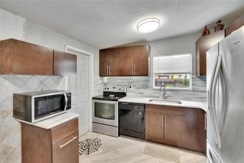 Villa ou maison à vendre à Largo, Floride: 2 chambres, 99.87 m2 № 1786013 - photo 19