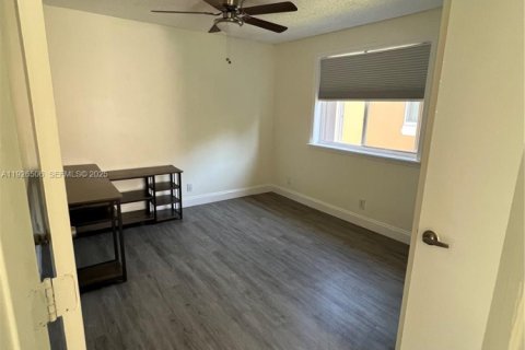 Villa ou maison à louer à Coral Springs, Floride: 4 chambres, 174.01 m2 № 1986454 - photo 22