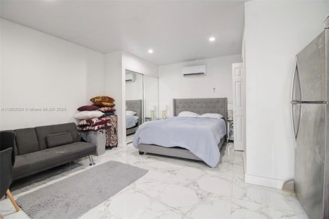 Casa en venta en Miami, Florida, 4 dormitorios, 139.91 m2 № 1953519 - foto 27