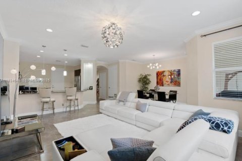 Купить виллу или дом в Уэст-Палм-Бич, Флорида 4 комнаты, 211.63м2, № 1982971 - фото 11