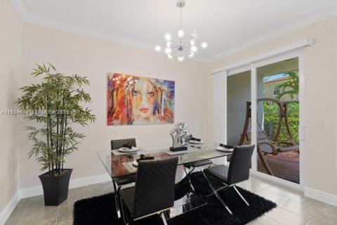 Купить виллу или дом в Уэст-Палм-Бич, Флорида 4 комнаты, 211.63м2, № 1982971 - фото 12