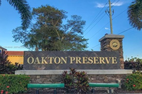 Купить виллу или дом в Уэст-Палм-Бич, Флорида 4 комнаты, 211.63м2, № 1982971 - фото 30