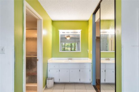 Condo in Altamonte Springs, Florida, 3 bedrooms  № 1745492 - photo 18