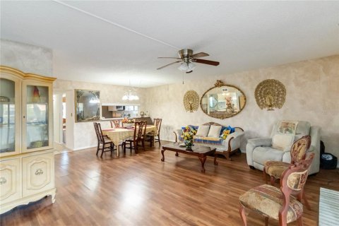 Condo in Altamonte Springs, Florida, 3 bedrooms  № 1745492 - photo 6