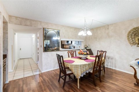 Condo in Altamonte Springs, Florida, 3 bedrooms  № 1745492 - photo 8