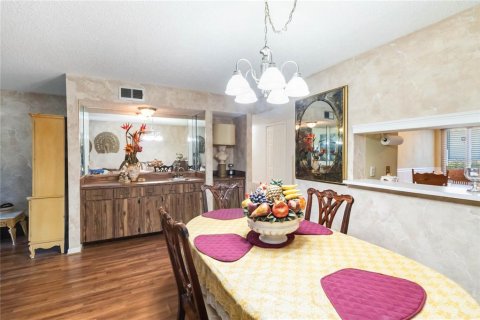 Condo in Altamonte Springs, Florida, 3 bedrooms  № 1745492 - photo 9