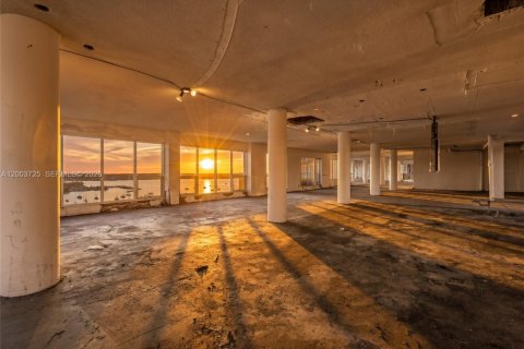 Estudio en el Condominio en North Bay Village, Florida № 2090660