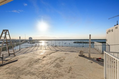 Condominio en venta en North Bay Village, Florida, 1 dormitorio, 733.09 m2 № 2090660 - foto 12