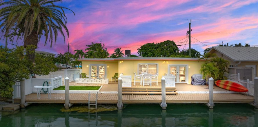 Villa ou maison à Marathon, Floride 2 chambres, 83.61 m2 № 2082250