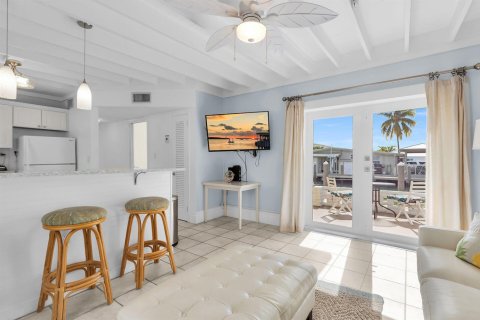 Villa ou maison à vendre à Marathon, Floride: 2 chambres, 83.61 m2 № 2082250 - photo 7