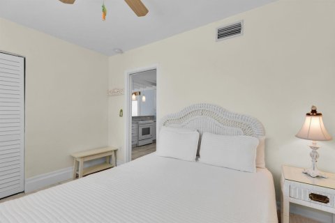 Villa ou maison à vendre à Marathon, Floride: 2 chambres, 83.61 m2 № 2082250 - photo 15